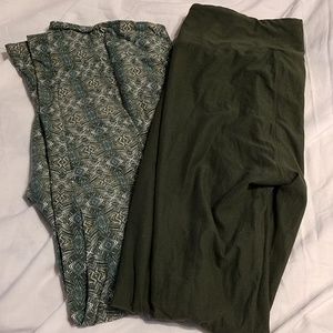 Set of 2 pair of LuLaRoe tall and curvy leggings